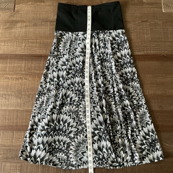 Prana Solana Black and Grey Geometric Dress - Picture 5 of 7